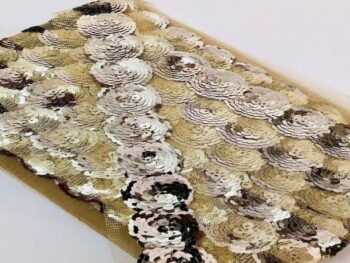 Eerafashionicing goldensquencelace Lace Reel
