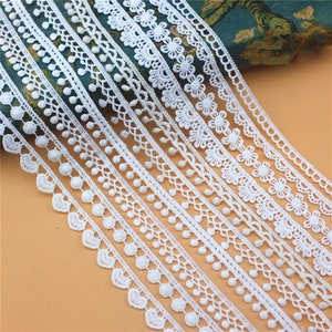 13 Yards lace trim, off white lace trim, narrow lace, crochet lace trim, Lace ribbon, bridal lace trim, headband lace, necklace lace
