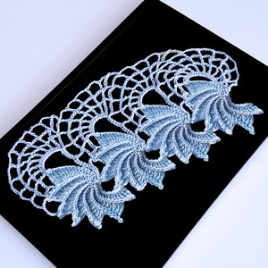 Decorative Lace Ribbon "Lily" Crochet Pattern EN/DE: PDF Crochet Border Beginners, Vintage Crocheted Trim, Rustic Lace Border Eco-friendly